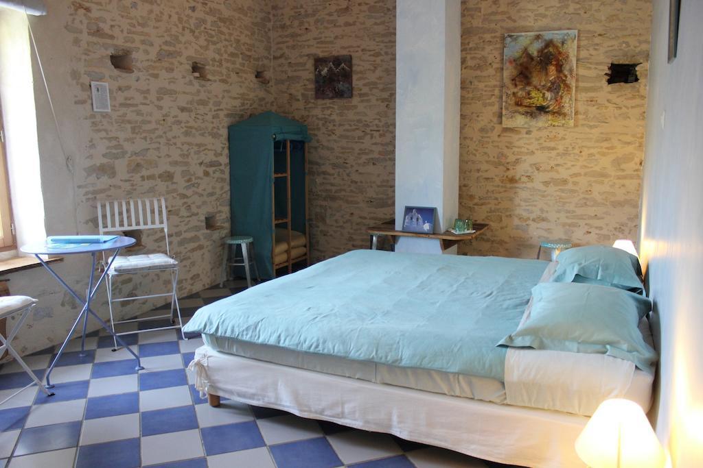 La Bicyclette Fleurie Villemoirieu Room photo