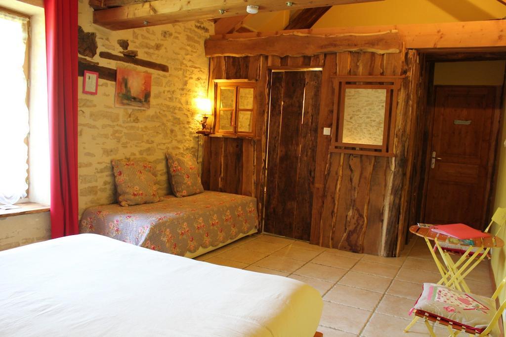 La Bicyclette Fleurie Villemoirieu Room photo