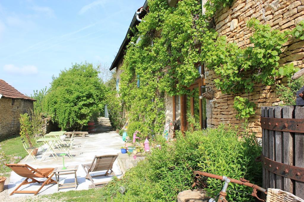La Bicyclette Fleurie Villemoirieu Exterior photo